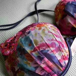 Victorias Secret Flower Design Lingerie